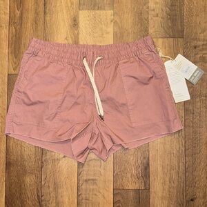 Vuori NWT Size Medium Vintage Ripstop Short Women's DuraTerra™ Pants Marsala